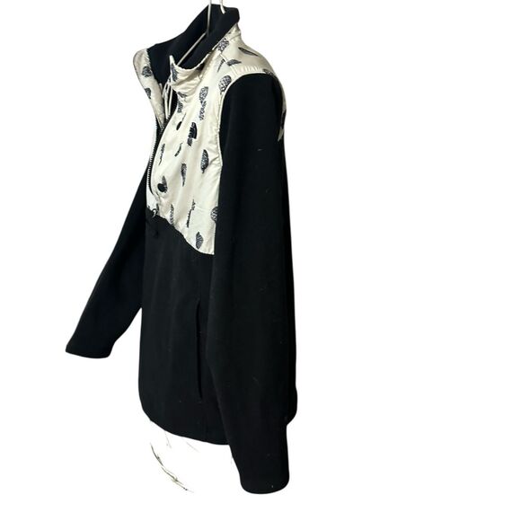 RARE HARD TO FIND The North Face Black 1/2 Zip Pullover Fleece Pinecones WITH Em - Picture 6 of 10